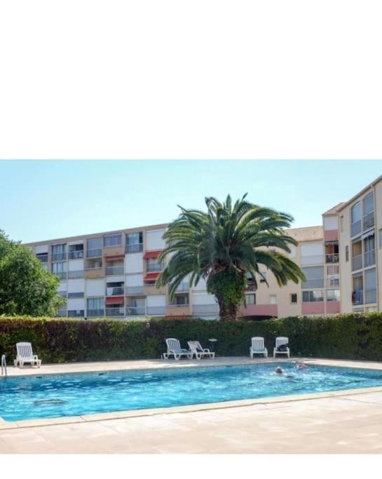 Les Terrasses De La Baronnie Appartement Climatise Avec 1 Chambre Et Piscine Ouverte Du 28 Mai 2025 Au 28 Septembre 2025 Le Grau-du-Roi Exteriör bild