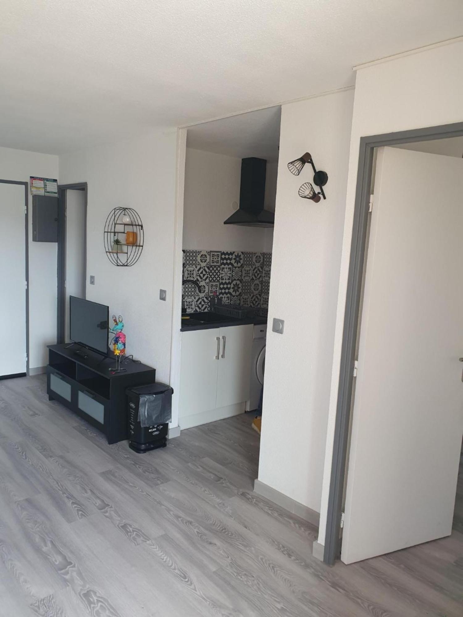 Les Terrasses De La Baronnie Appartement Climatise Avec 1 Chambre Et Piscine Ouverte Du 28 Mai 2025 Au 28 Septembre 2025 Le Grau-du-Roi Exteriör bild